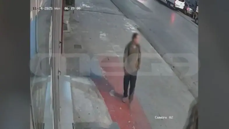 Επίθεση στον Πειραιά από τον δράκο του Αλίμου