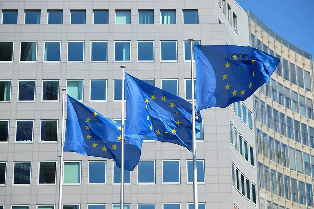 european-union-flags-1000