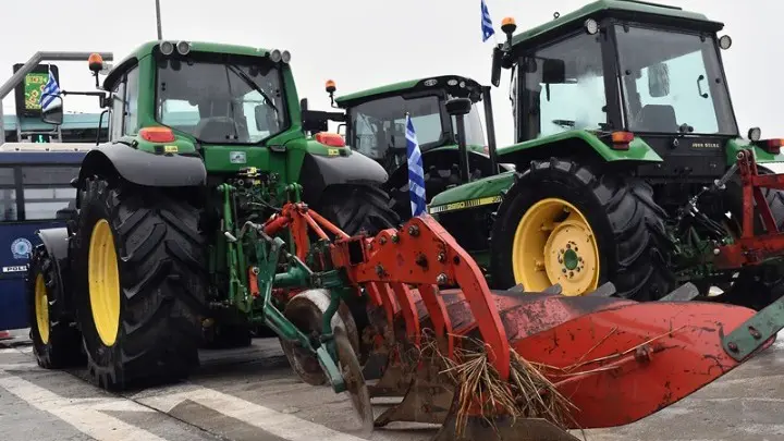 w16-74437agrotes200 αγροτικά μπλόκα εθνικές οδοί κινητοποιήσεις