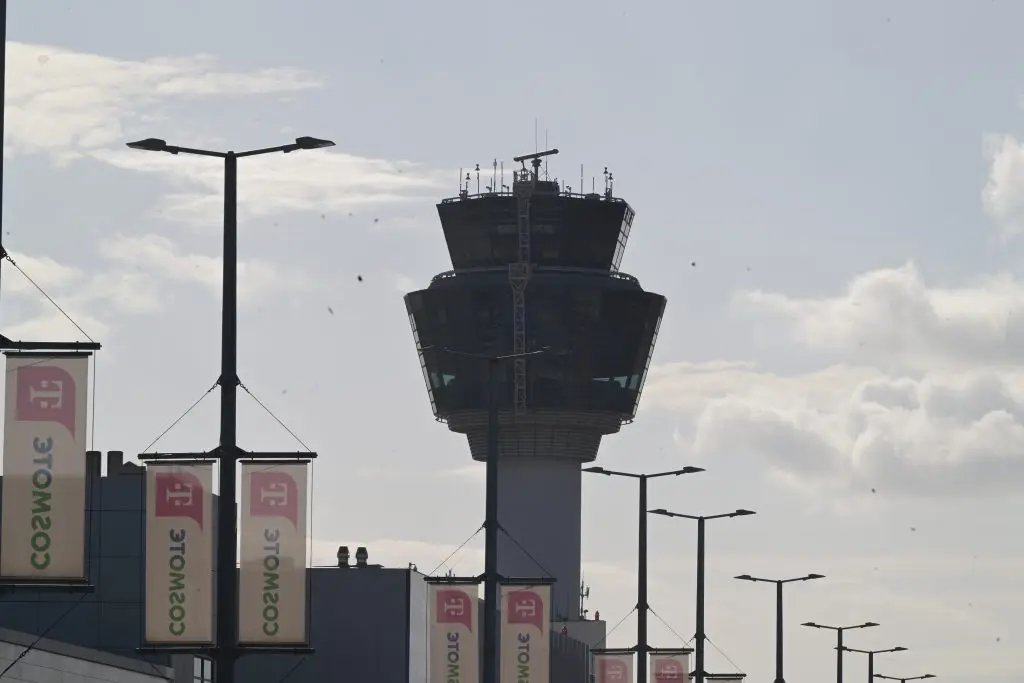 aerodromio-1 Αεροδρόμιο Αθήνας – καταγγελία Ελεγκτών Εναέριας Κυκλοφορίας για απώλεια επικοινωνίας με Μερέντα και λειτουργία με ένα ραντάρ