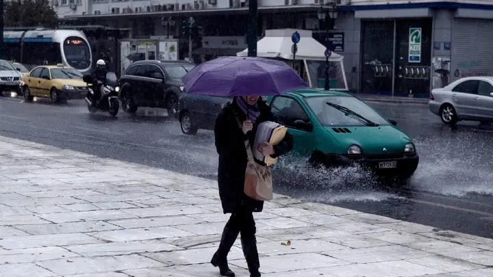 Ισχυρή καταιγίδα στην Ελλάδα – πορτοκαλί προειδοποίηση ΕΜΥ