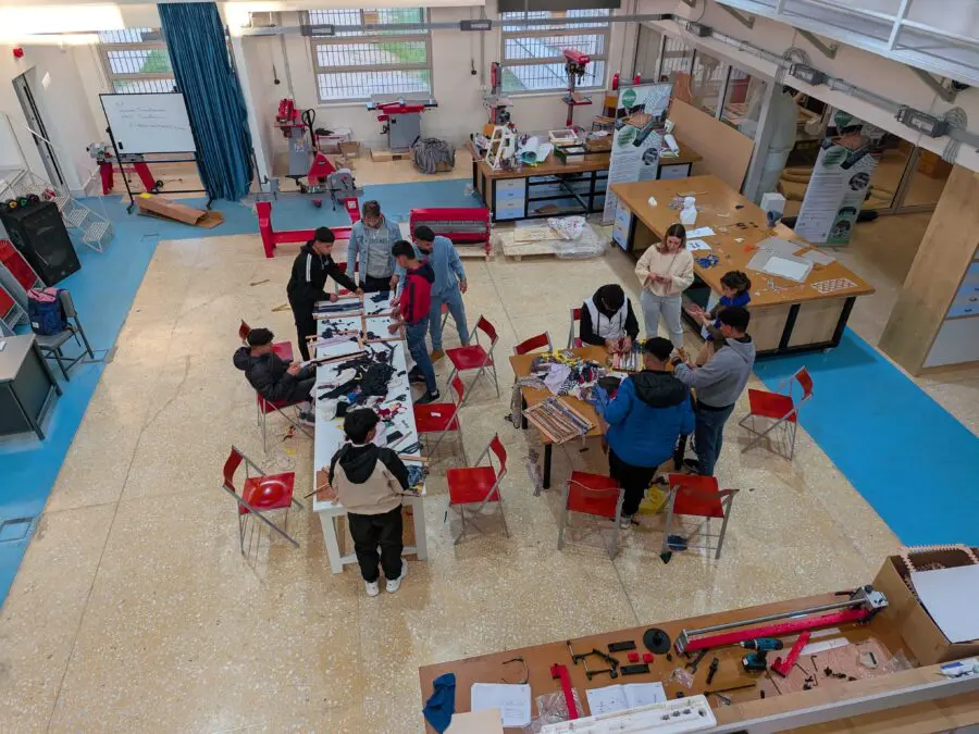 Piraeus Makerspace Piraeus Makerspace εργαστήριο κυκλικής οικονομίας Δήμος Πειραιά