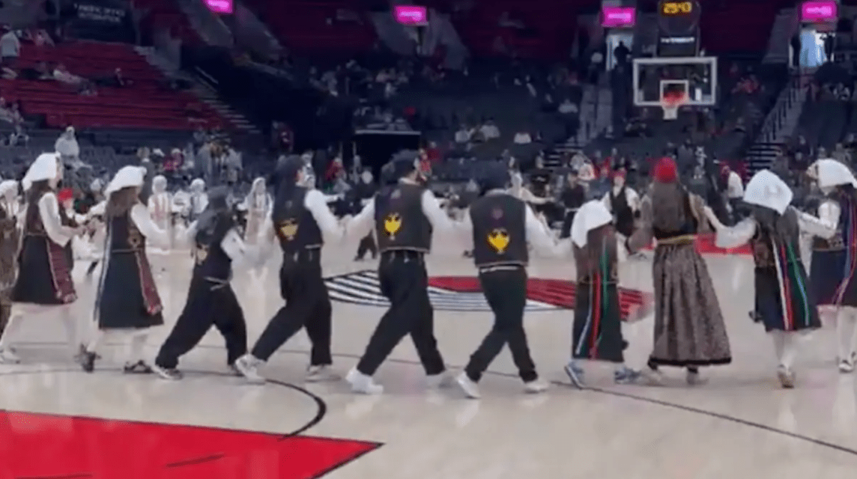 blazers-bucks-1200x671 NBA ελληνικοί χοροί Μπακς Μπλέιζερς Αντετοκούνμπο