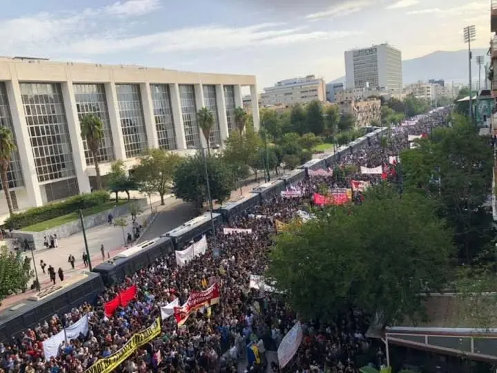 Συγκέντρωση στο Εφετείο Αθηνών για τη δίκη της Χρυσής Αυγής