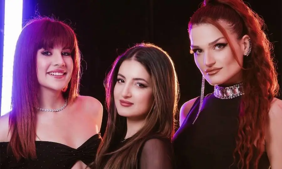 giota-voziki-elena-strati-nikoleta-tsompanidoy-apla-i-diaskedasi-stin-troympa-tis-trites-tha-einai-genoys-thilykoy-eikones