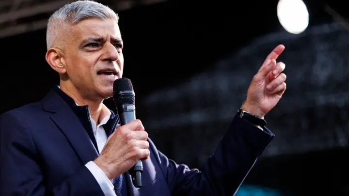 w19-11440131599674 Brexit Σαντίκ Καν επιστροφή ΕΕ Λονδίνο