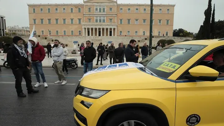 w19-94136TAXIAPERGIA3 απεργία ταξί Αττική κινητοποιήσεις
