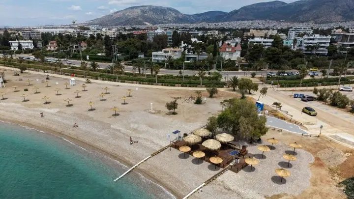 παραλίες Αττικής καλοκαίρι 2026 Γλυφάδα Ωρωπός