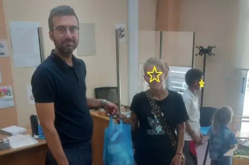 διανομή ειδών υγιεινής Ρομά Κερατσίνι