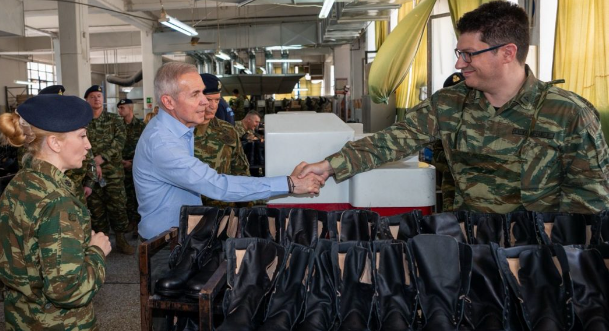 Δαβάκης 700 Στρατιωτικό Εργοστάσιο Κερατσίνι