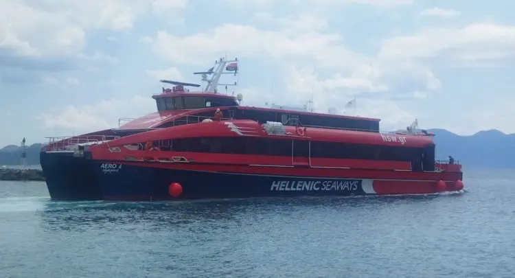 aero-4-highspeed Attica Group: Στο Πέραμα το Aero Highspeed 4 - Νέα εποχή για τον Αργοσαρωνικό