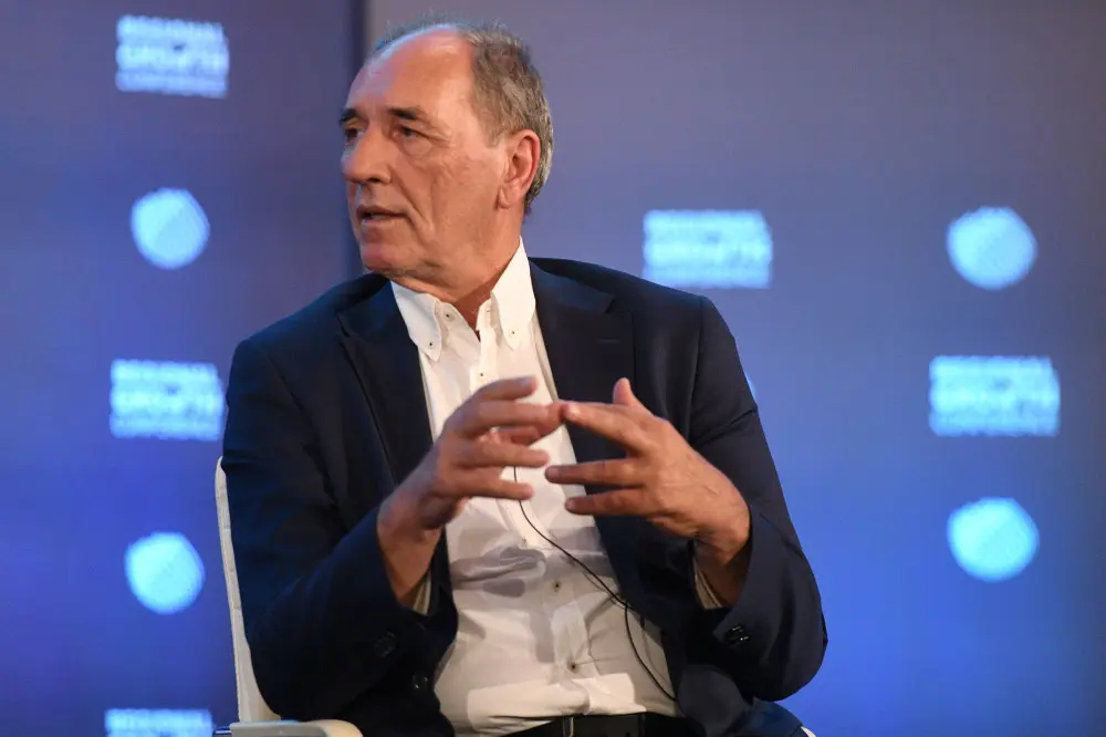 giorgos-stathakhs Σταθάκης: «Δεν υπήρξε ποτέ Plan B για έξοδο από το ευρώ - ούτε από τους Ευρωπαίους, ούτε από τον ΣΥΡΙΖΑ»