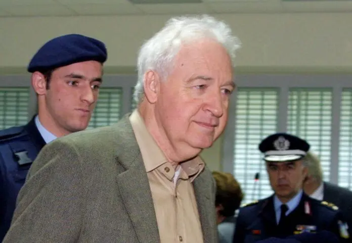 Άρειος Πάγος: Πίσω στη φυλακή ο Γιωτόπουλος - αναιρέθηκε η απόφαση αποφυλάκισης του αρχηγού της 17Ν