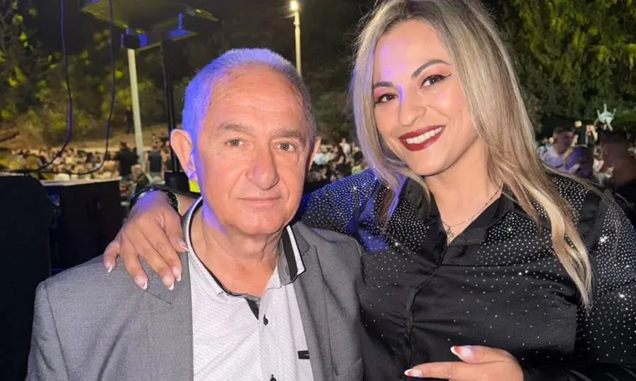 tzeni-katsigianni-chiliades-kosmoy-apotheosan-to-pes-moy-pos-se-lene-stin-petroypoli