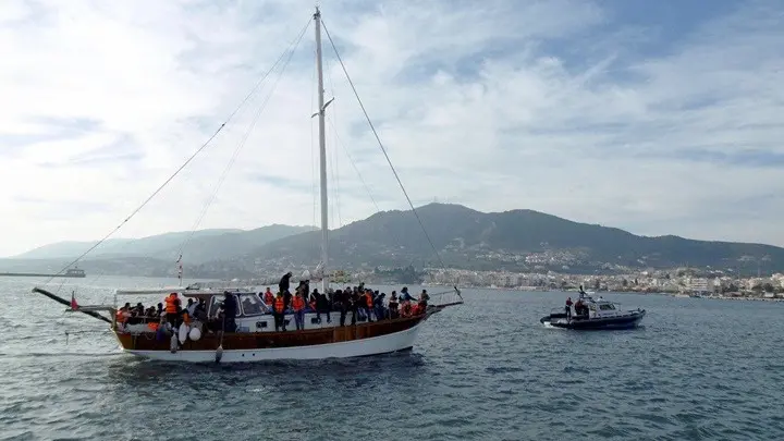 w10-80433 Νομοσχέδιο για τη Μετανάστευση: «Κόμβοι επιστροφής» σε τρίτες χώρες, fast-track άσυλο και αυστηρότερες κρατήσεις