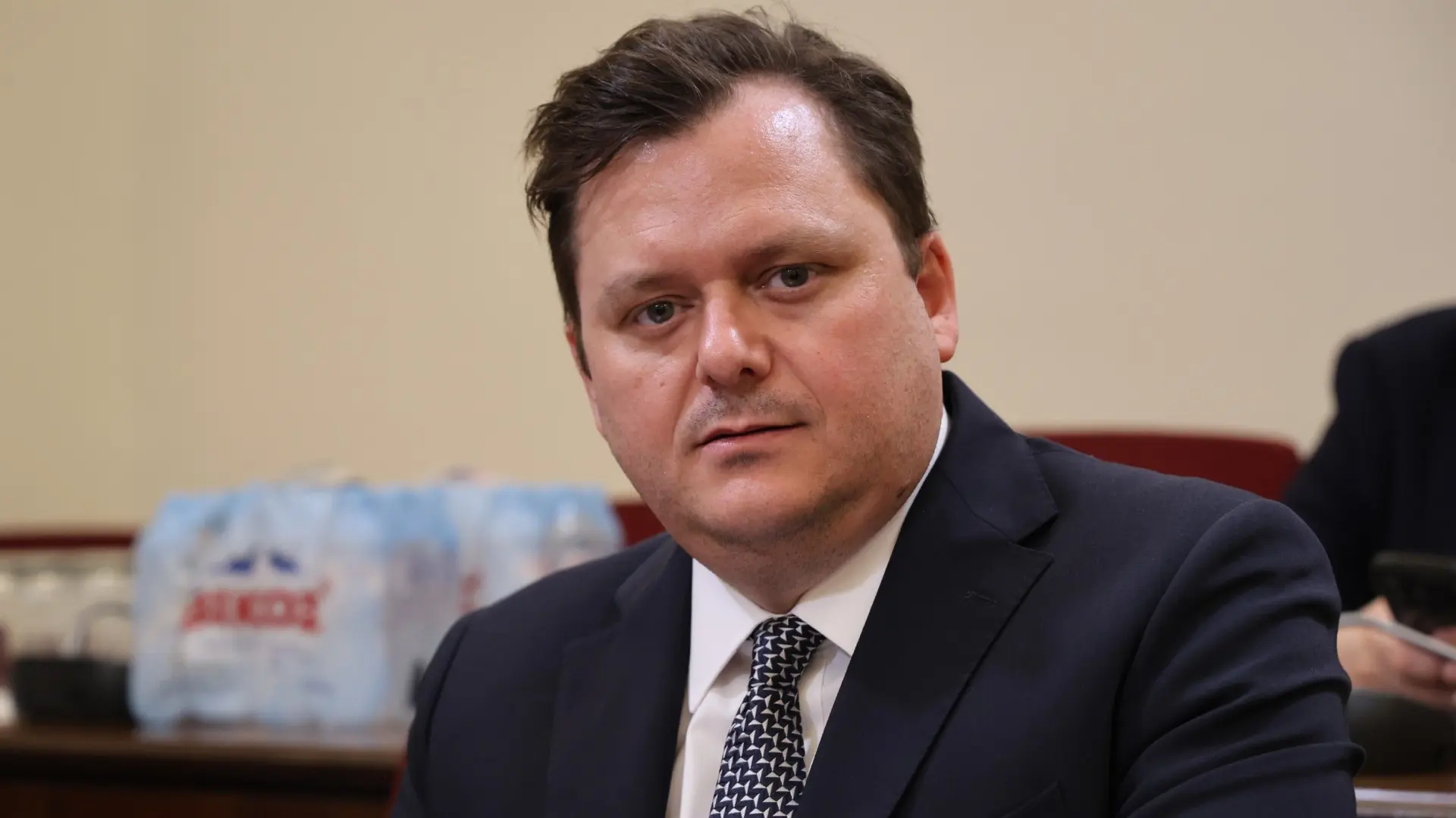 Xristos-Palios Παληός στη Βουλή για Τέμπη: «Δεν λειτουργεί σήμερα το ETCS» - Ένταση με Αποστολάκη