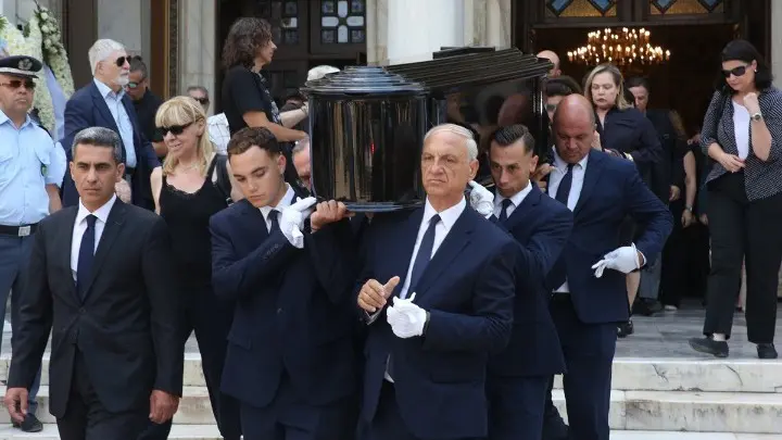 Μάρω Κοντού κηδεία