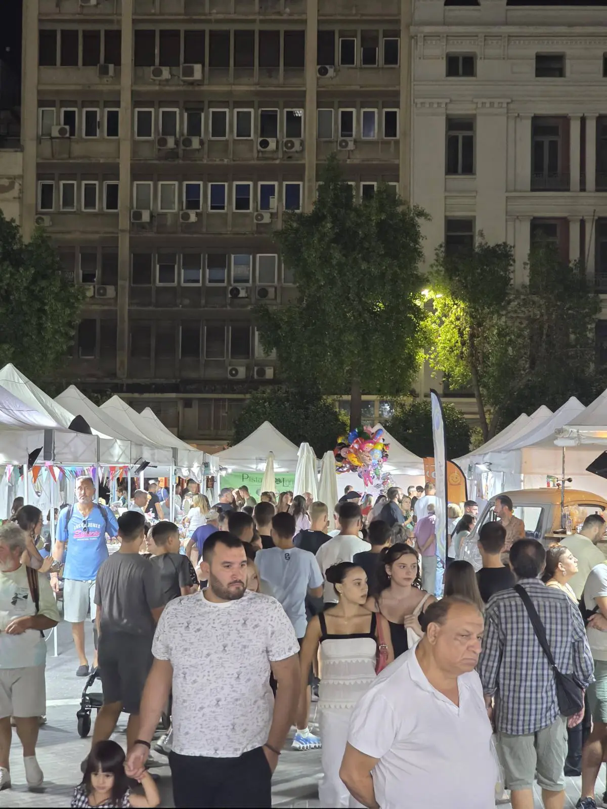 image_443 Street Market by Artistes Πειραιάς