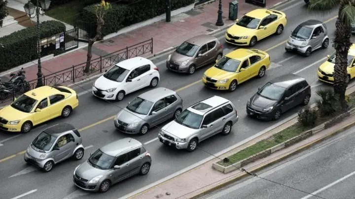 w10-81117w21155408telh ΑΑΔΕ πρόστιμα ανασφάλιστα οχήματα