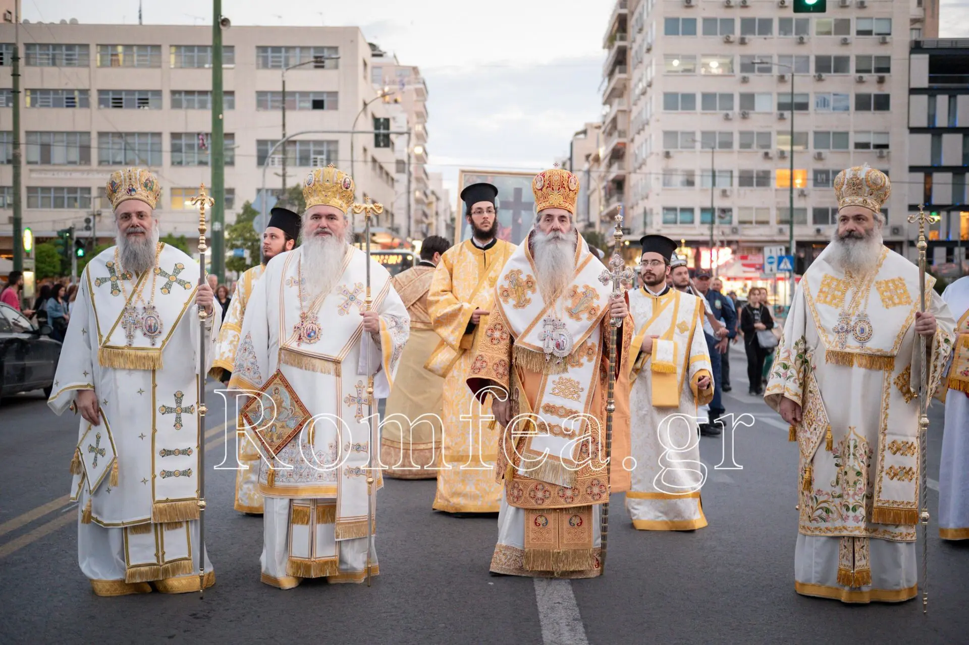 litaneia-peiraioas Πειραιάς: Λαμπρός εορτασμός για την Ανακομιδή των Ιερών Λειψάνων του Αγίου Νεκταρίου