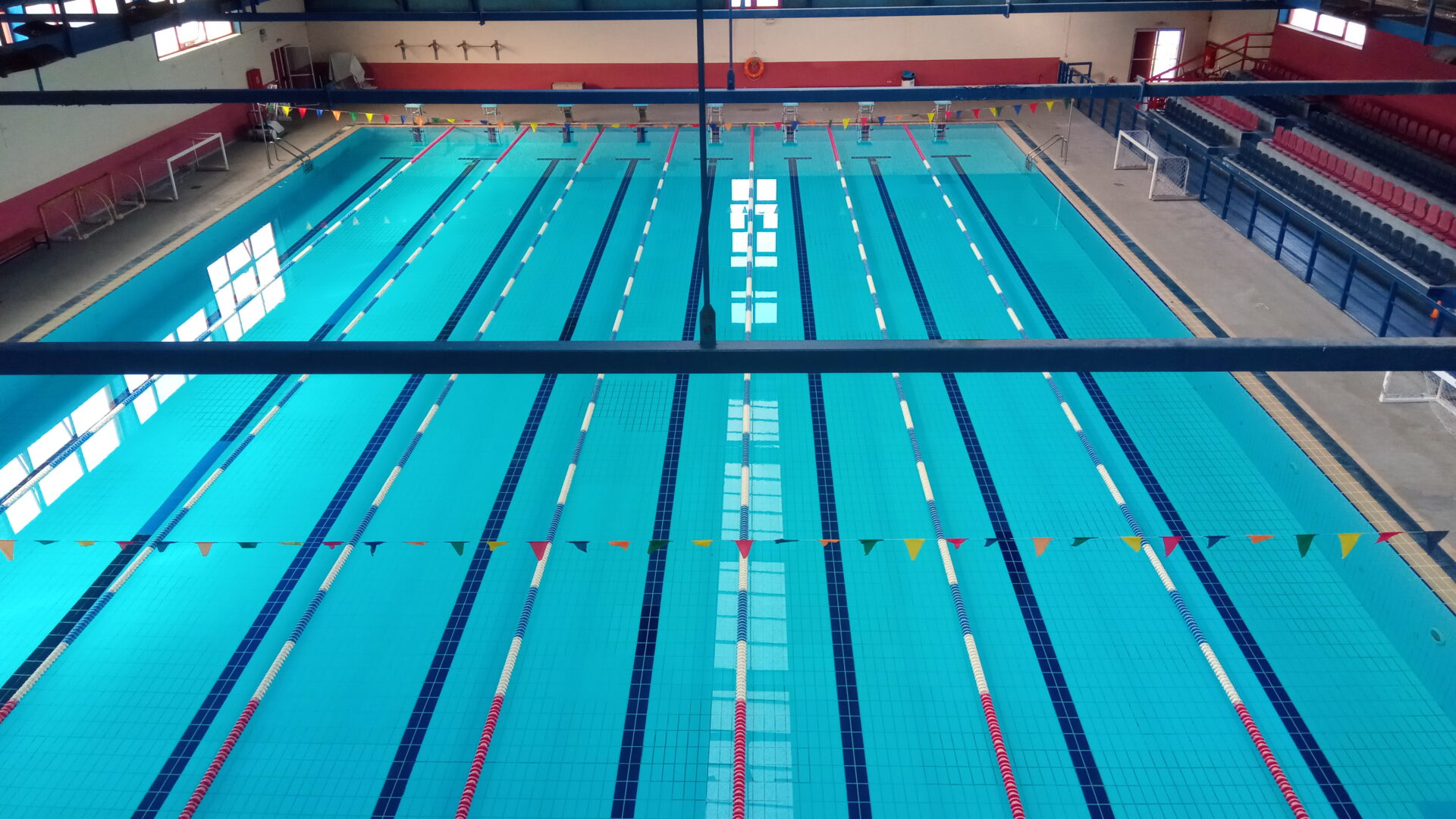 κενά στα προγράμματα δημοτικού κολυμβητηρίου – παιδιά εκτός πισίνας