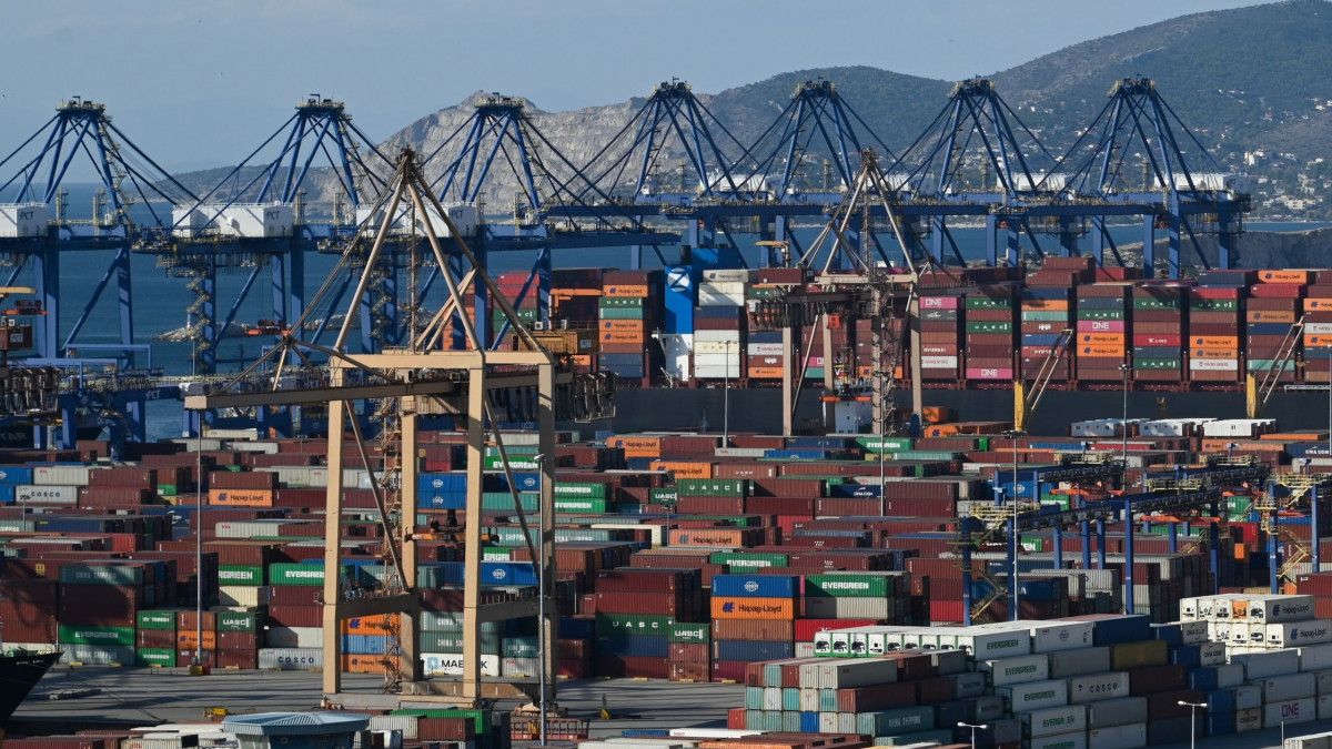 Επιχείρηση Δίωξης Ναρκωτικών στο λιμάνι του Πειραιά