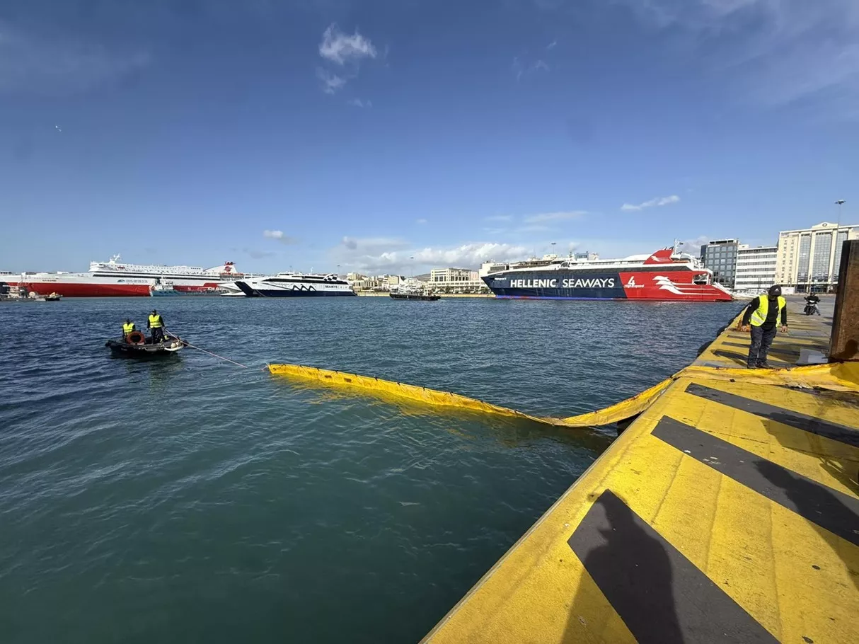 ΟΛΠ άσκηση ρύπανσης Πύλη Ε7 Πειραιάς