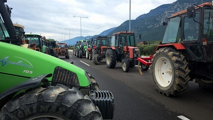 Αγροτικές κινητοποιήσεις μπλόκα Νίκαια Λάρισας