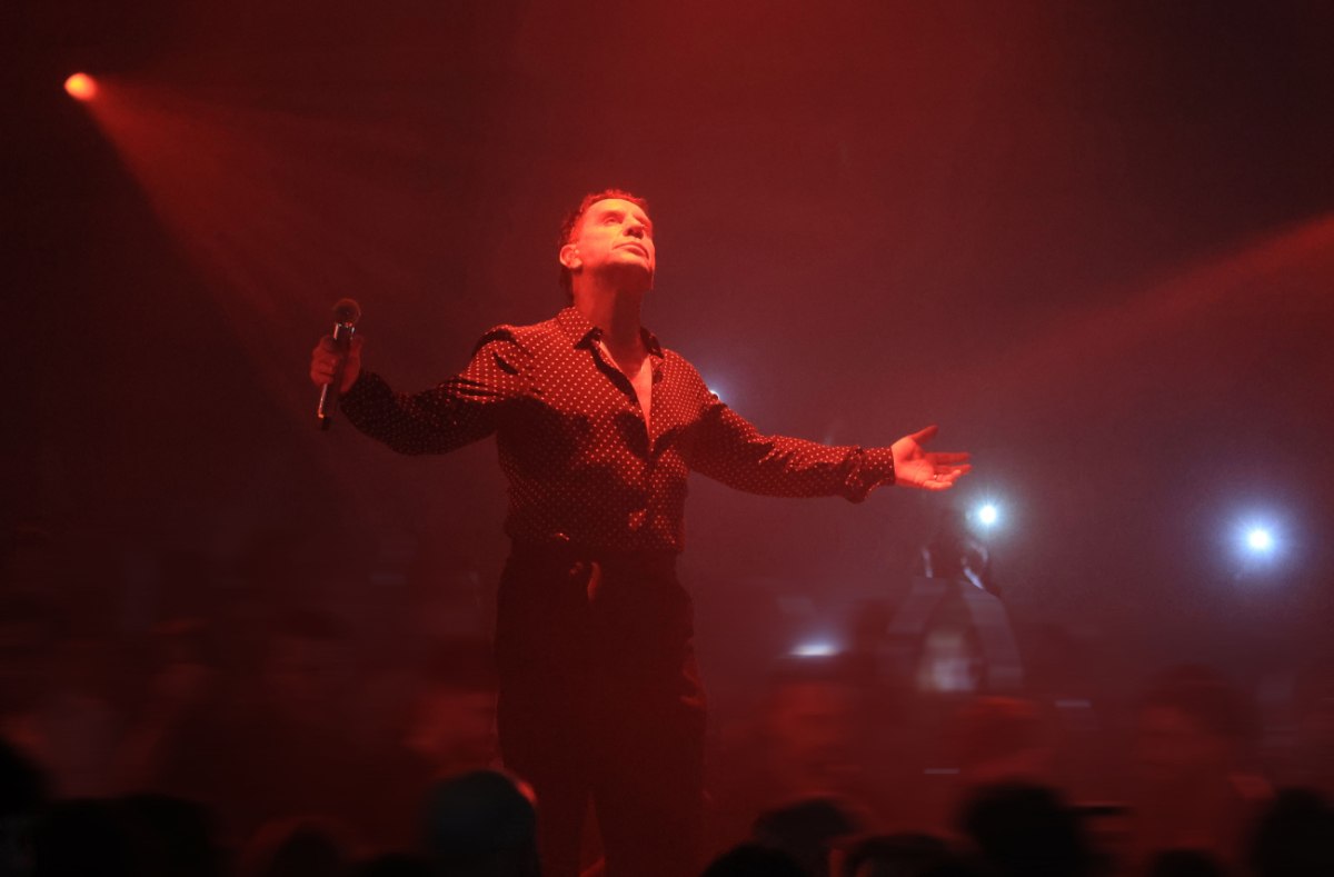 Γιώργος Μαζωνάκης: Πήρε εξιτήριο μετά την επέμβαση στη χολή