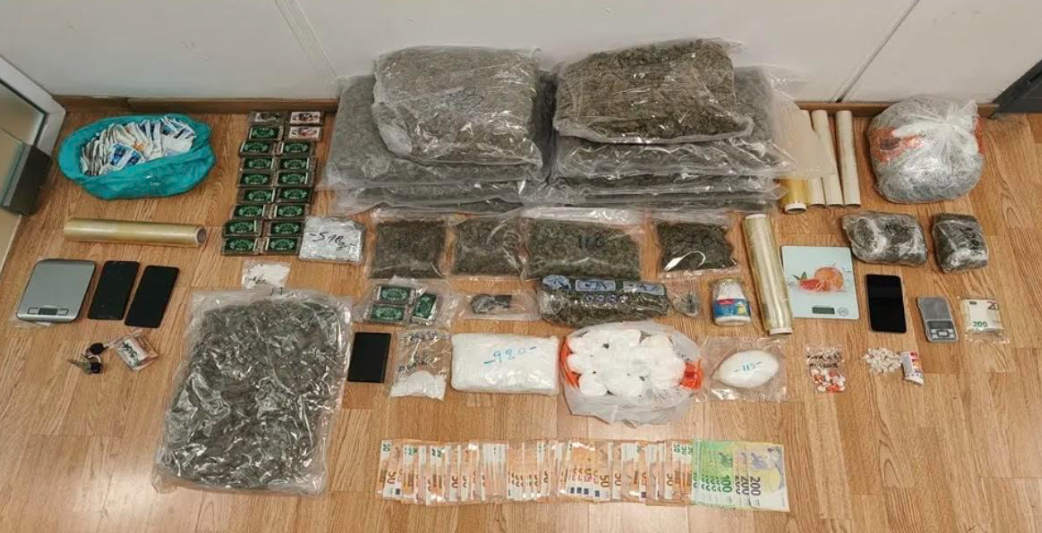 Επιχείρηση Δίωξης Ναρκωτικών στη Νίκαια με κατασχέσεις κάνναβης και κοκαΐνης