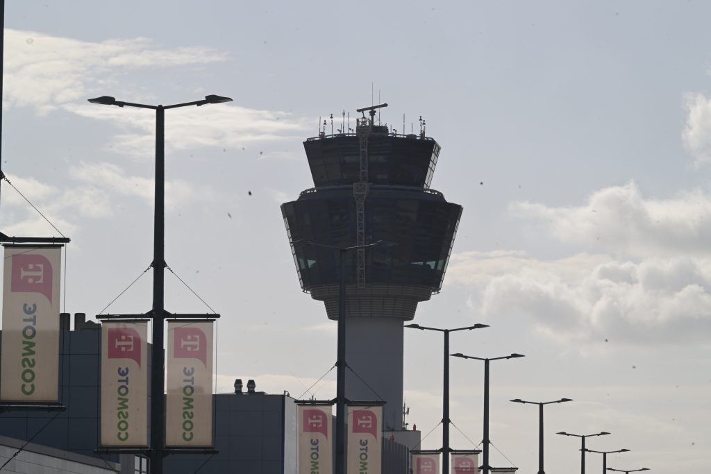 Αεροδρόμιο Αθήνας – καταγγελία Ελεγκτών Εναέριας Κυκλοφορίας για απώλεια επικοινωνίας με Μερέντα και λειτουργία με ένα ραντάρ