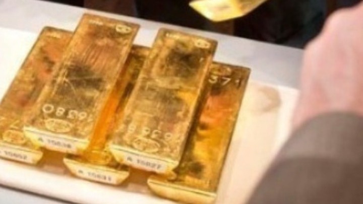 Ιταλία: αστυνομικοί εντόπισαν ράβδους χρυσού σε μονάδα απορριμμάτων