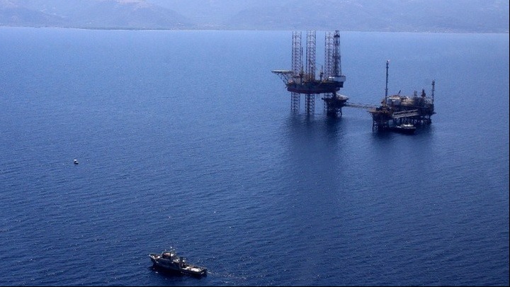 Chevron και Helleniq Energy υπογράφουν συμβάσεις για έρευνες υδρογονανθράκων νότια της Κρήτης