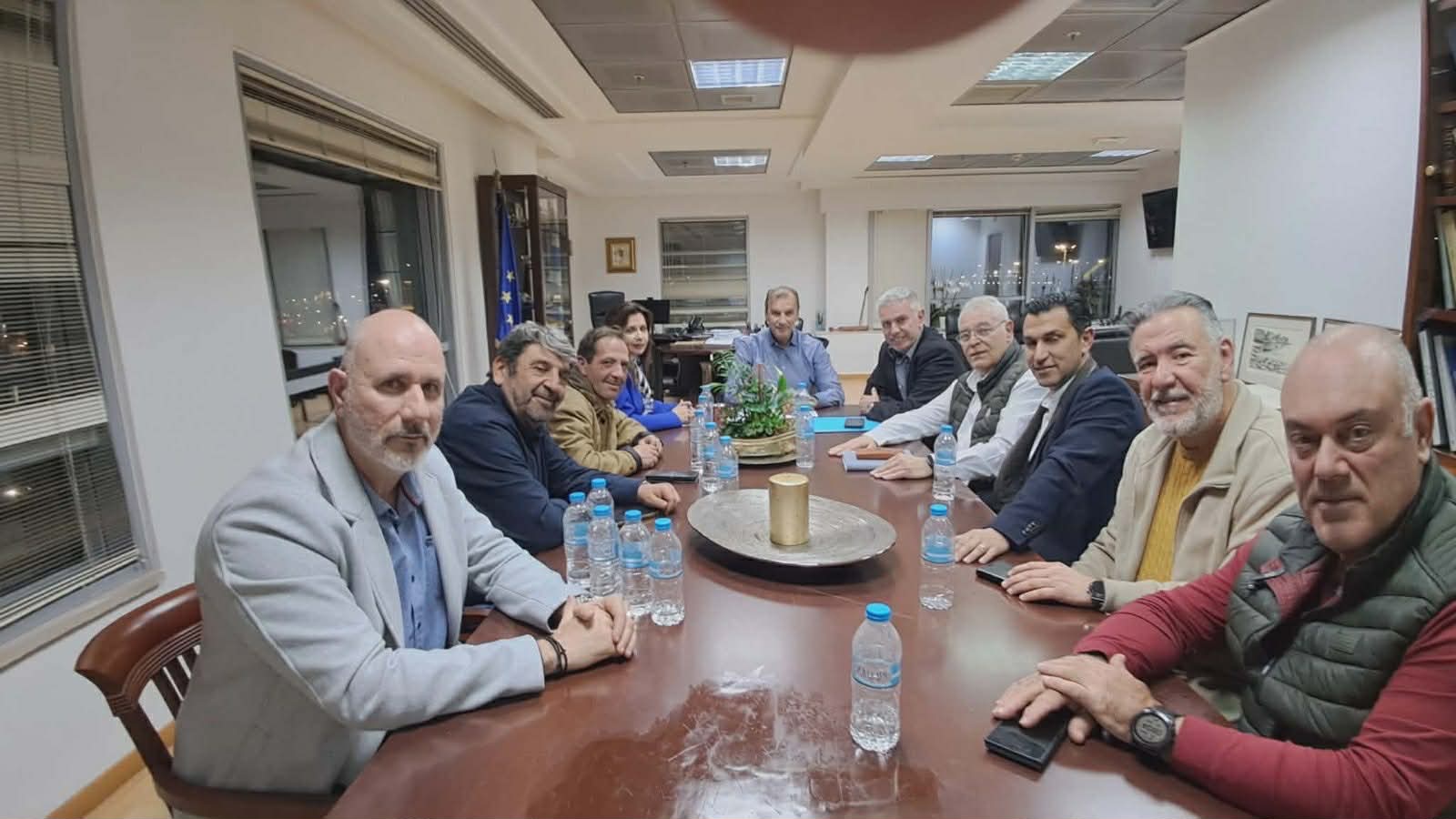 Νίκαια Ρέντης έργα ανάπλασης LED φωτισμός παιδικές χαρές