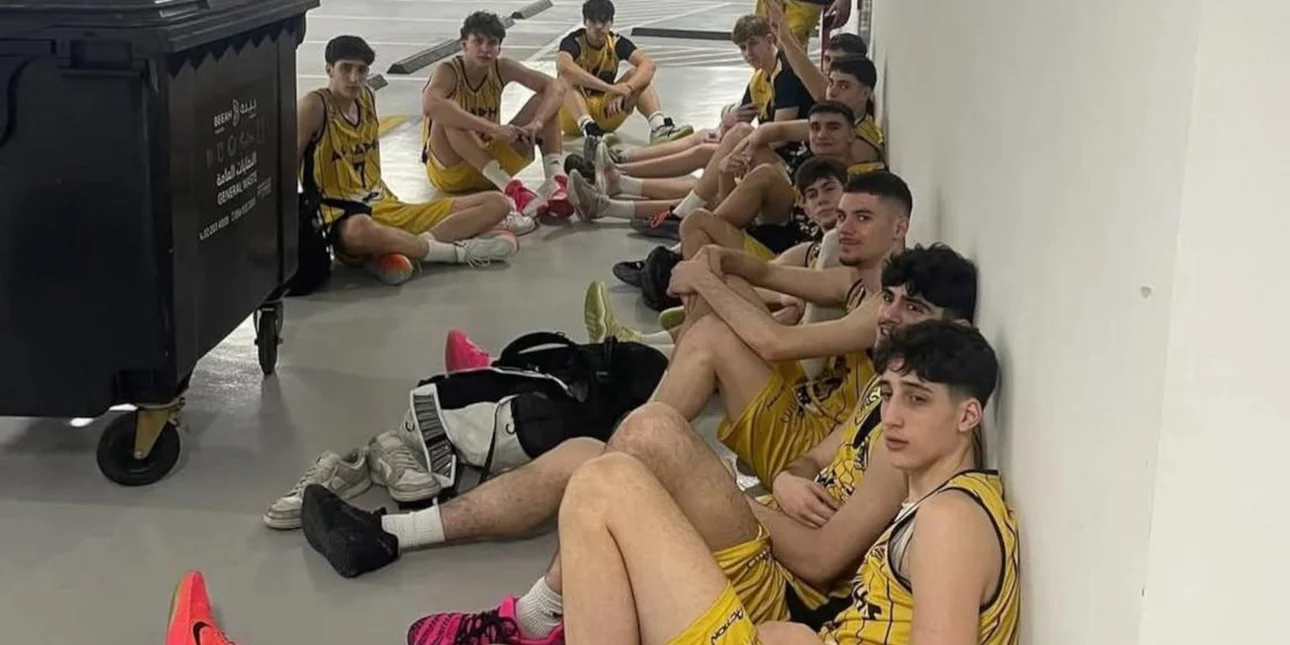 Αγωνία για τον Άρη στο Άμπου Ντάμπι μετά τη διακοπή αγώνα