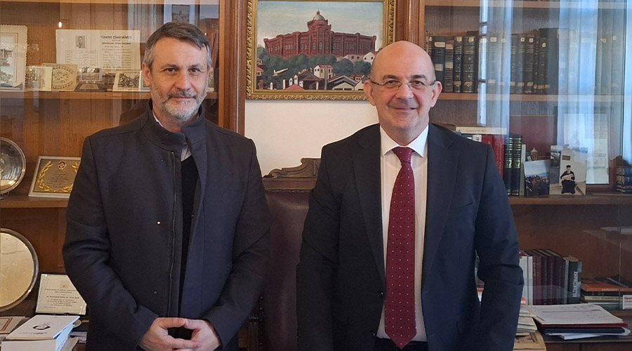 Συνάντηση Δημάρχου Σαλαμίνας με τον σχολάρχη της Μεγάλης του Γένους Σχολής