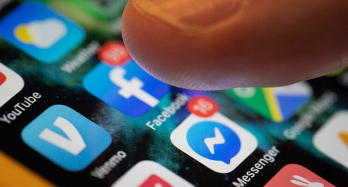 social media ανήλικοι περιορισμός μέτρα κυβέρνηση