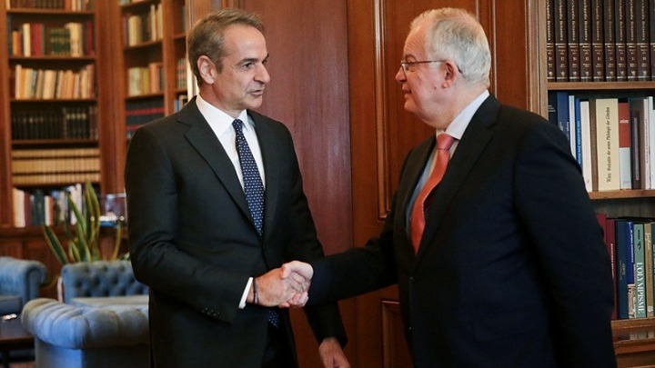 mitsotakis-plafon-kerdous-kafsima