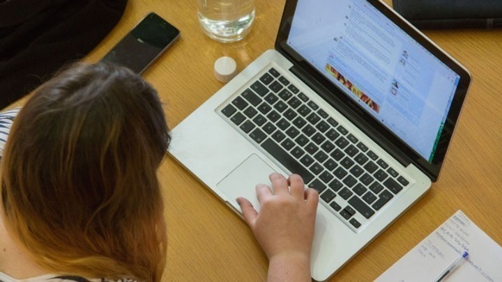 social media οθόνες επιπτώσεις υγεία