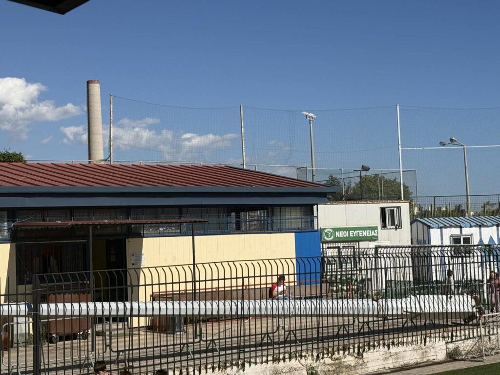 Κερατσίνι γήπεδο Νέοι Ευγένειας πυλώνας κίνδυνος