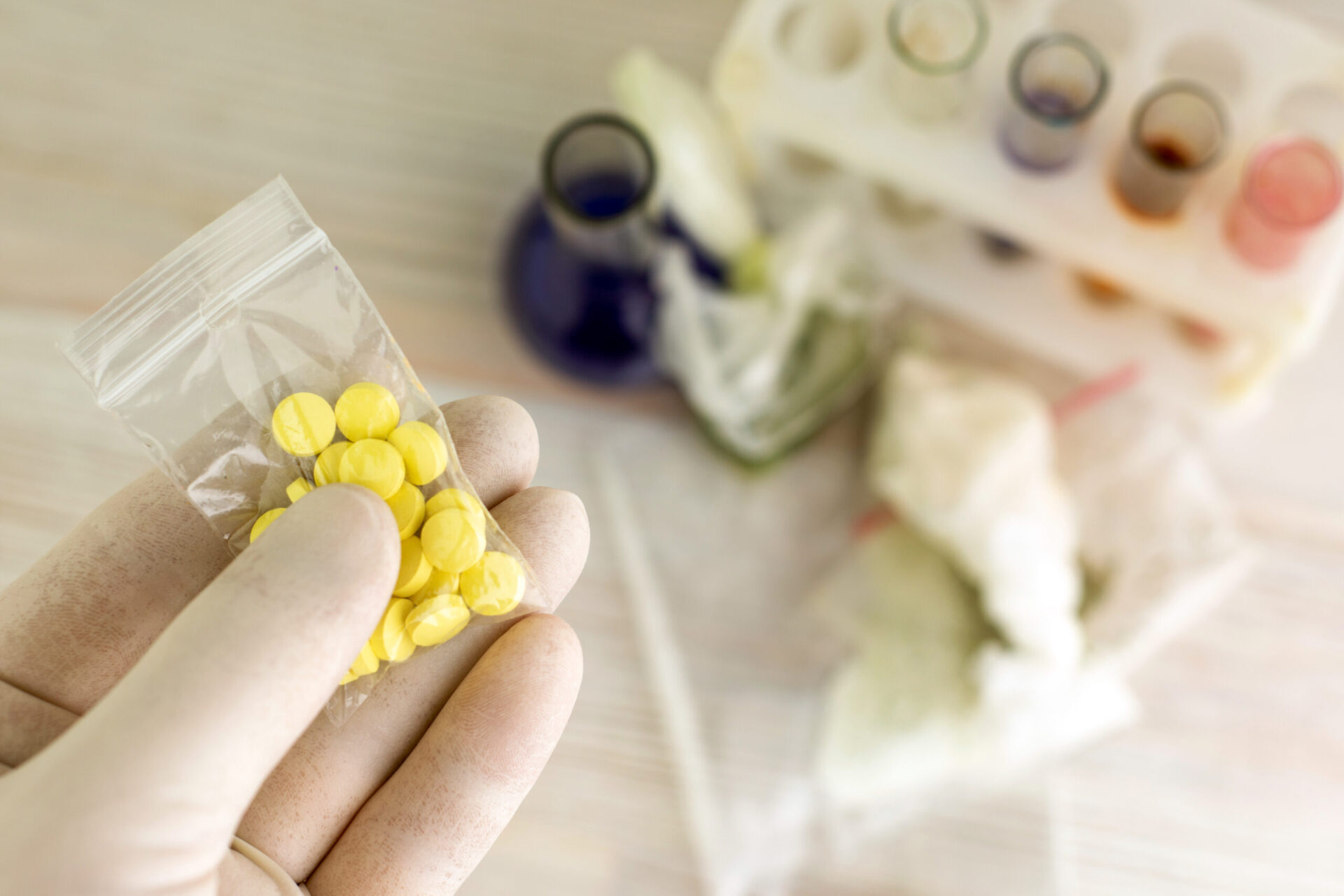 farmaka Πλαστά φάρμακα για ανίατες ασθένειες: Πανευρωπαϊκή επιχείρηση εξάρθρωσης κυκλώματος 240 εκατ. ευρώ – Στο «δίχτυ» και η Ελλάδα