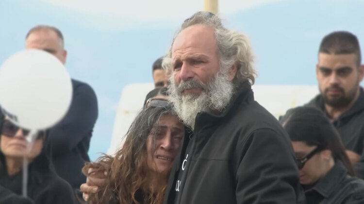 Μεταγωγή του 54χρονου στις φυλακές Κορυδαλλού για τη δολοφονία του 21χρονου στην Κρήτη