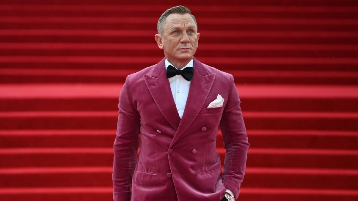 νέος James Bond