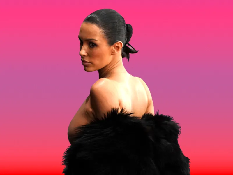 bianca000.png Νέο τολμηρό look για την Μπιάνκα Σενσόρι στο πλευρό του Κάνιε Γουέστ στην Τιφλίδα