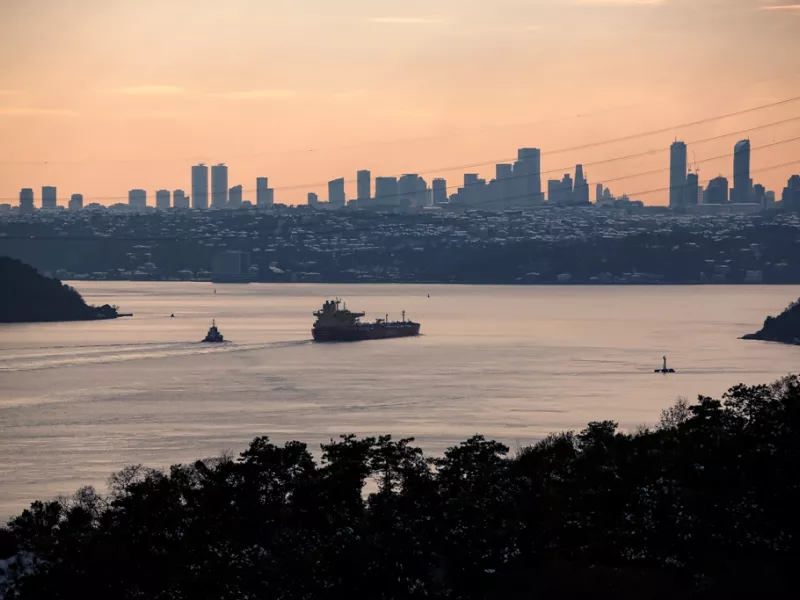 bosphorus-strait-istanbul-ap.jpg