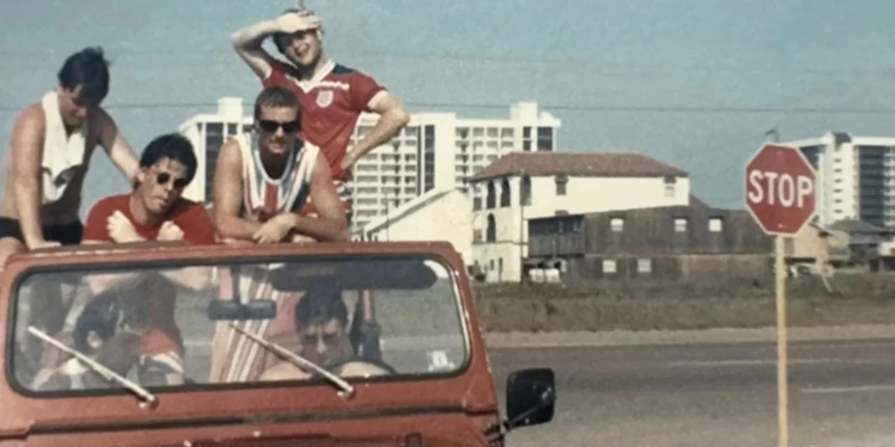 Πήγαν για το Μουντιάλ 1986 στο Μεξικό και δεν επέστρεψαν ποτέ - η απίστευτη ιστορία τεσσάρων Άγγλων φίλων