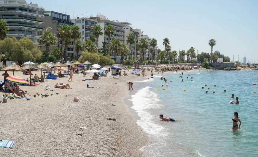 paralia-faliro.jpg Ποιες παραλίες της Αττικής είναι ακατάλληλες για κολύμβηση – Η λίστα που πρέπει να δεις πριν βουτήξεις