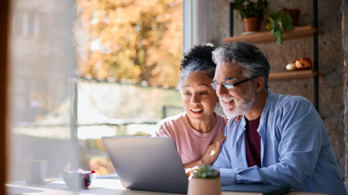 istock-2231674920-1200x675 ΔΥΠΑ επιχορήγηση 55 ετών