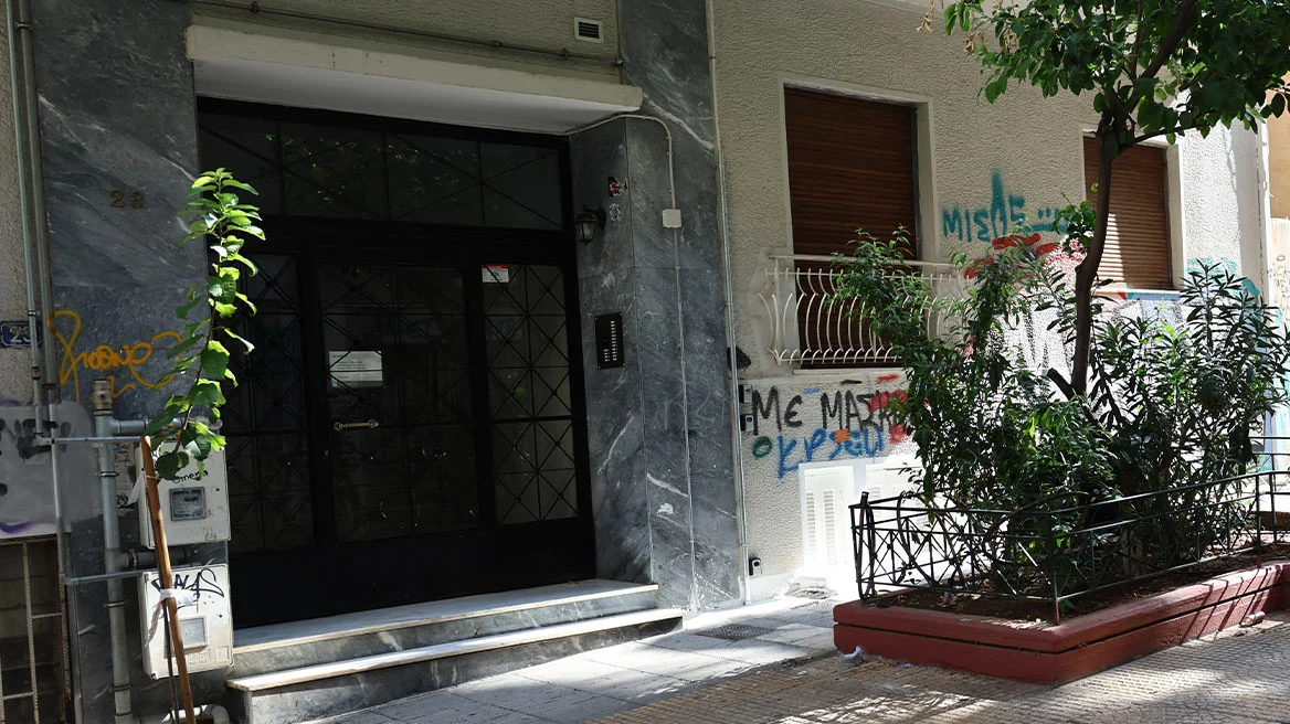 kypseli32-xrm Βρεφοκτονία στην Κυψέλη: 10 τραύματα από μαχαίρι στην πλάτη του βρέφους - Σοκαριστικές αποκαλύψεις
