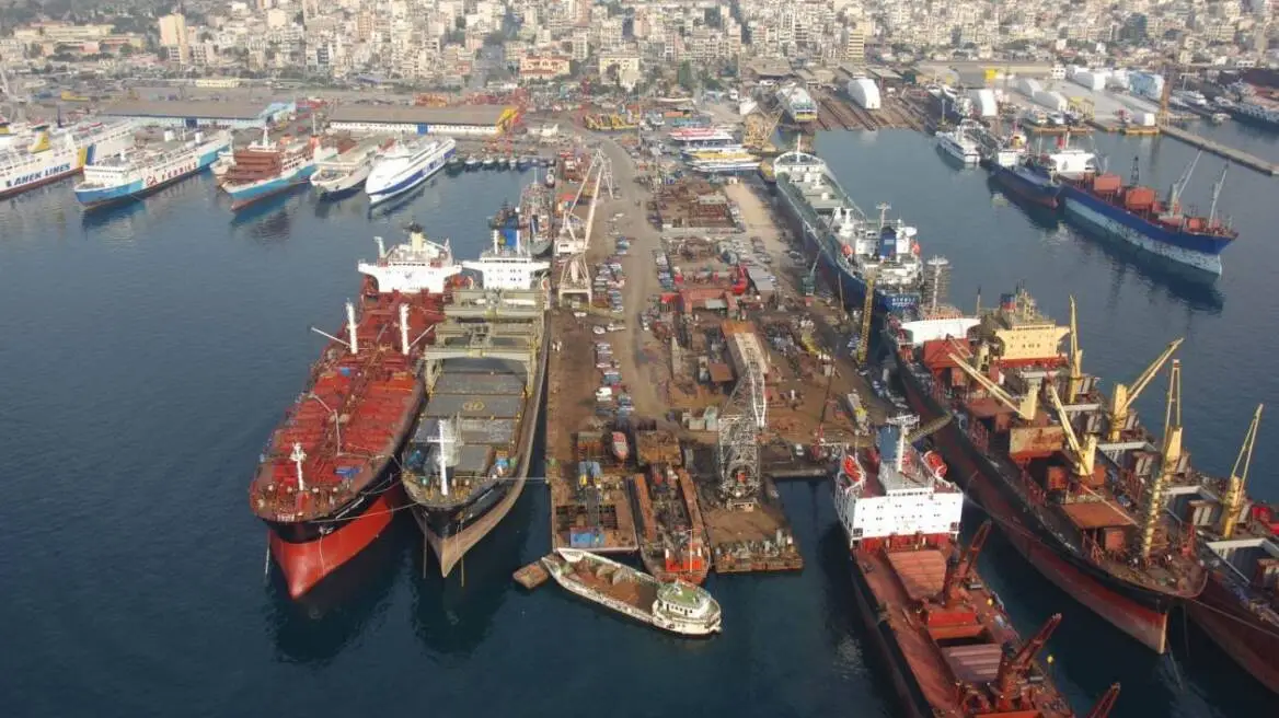 perama_naupigia Τραυματισμός 28χρονου ναυτικού μετά από πτώση σε πλοίο στο Πέραμα